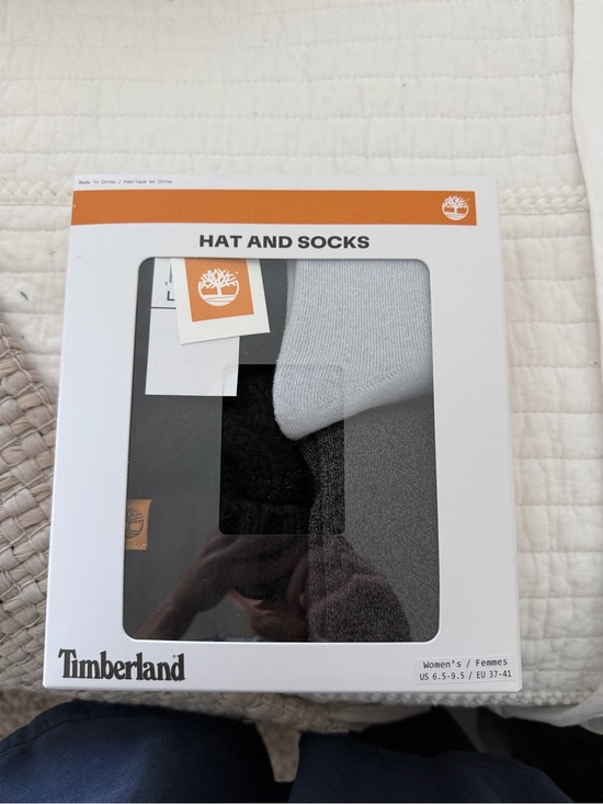 Timberland Accessories - Timberland Women’s Hat and Socks Set